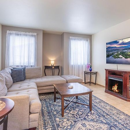 Walk To Downtown Leavenworth * Sleeps 6 + Pets * Ground Level Gem! Apartment Luaran gambar