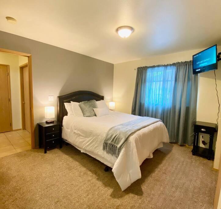 Walk To Downtown Leavenworth * Sleeps 6 + Pets * Ground Level Gem! Apartment Luaran gambar