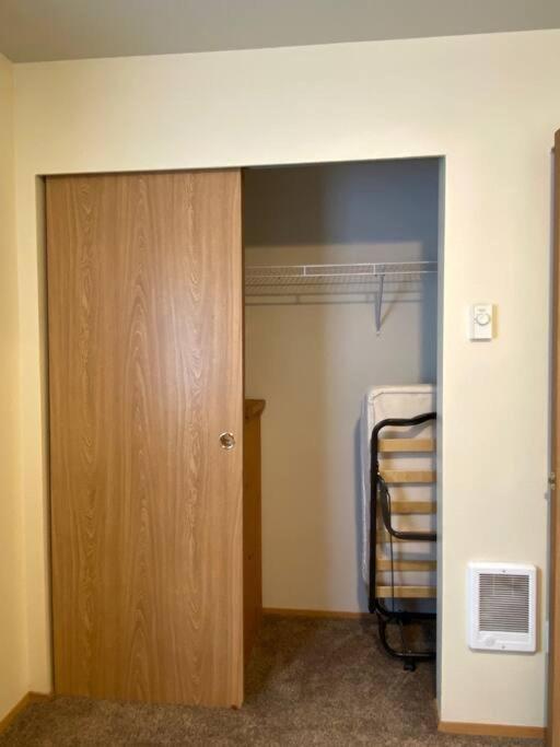 Walk To Downtown Leavenworth * Sleeps 6 + Pets * Ground Level Gem! Apartment Luaran gambar